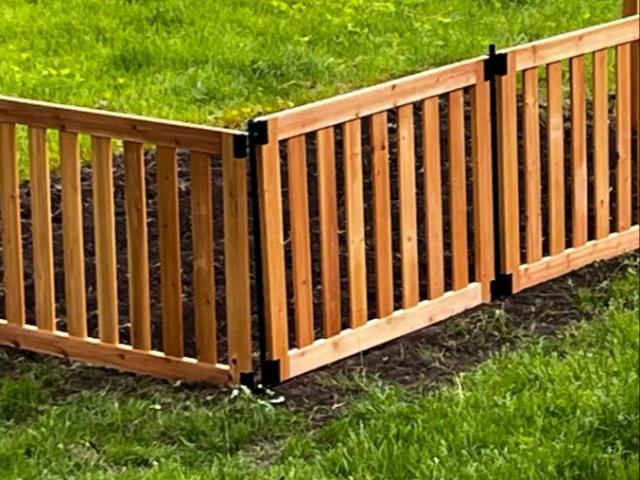 Newberry Wood Fence Kit (32in H x 48in W)