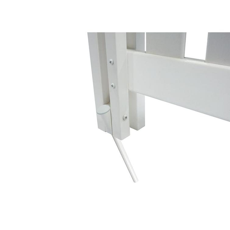 Bottom Corner Detail 3.jpg