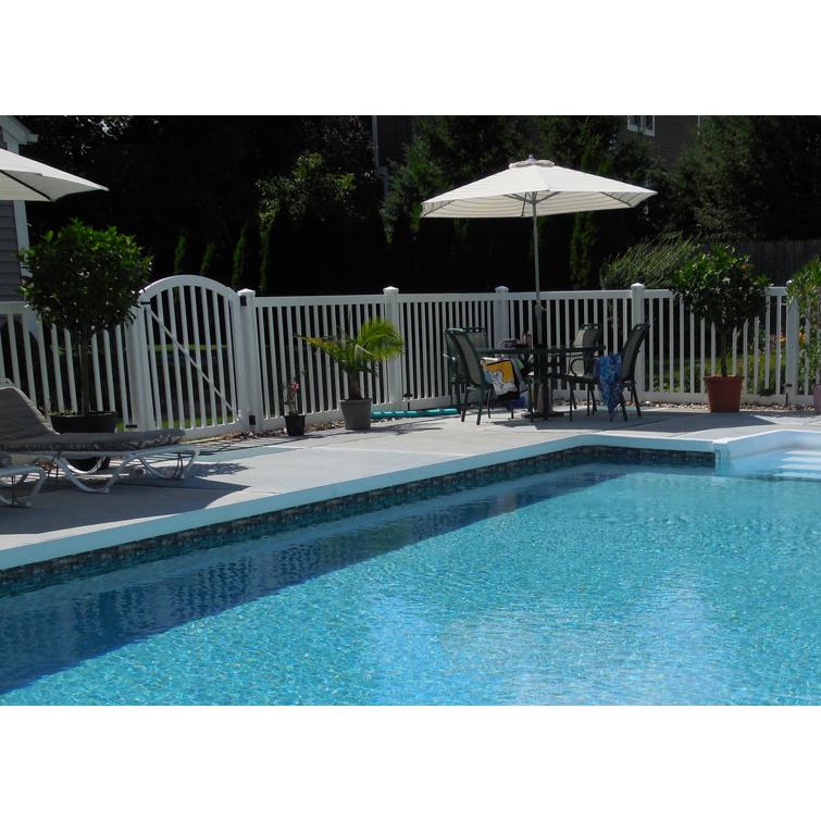 Pool fence with vinyl gate