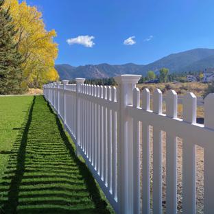 Jiminy Picket Vinyl Fence Panel