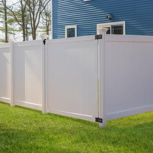 Privacy Gate (Adjustable Width)