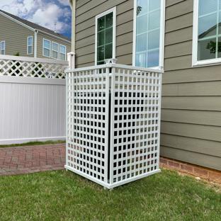 Highland Vinyl Privacy Lattice Screen Kit (2 panels)