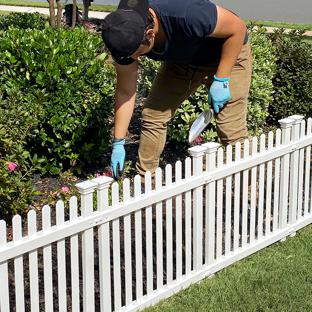 Roger Rabbit Vinyl Garden Fence Kit (3 Pack)