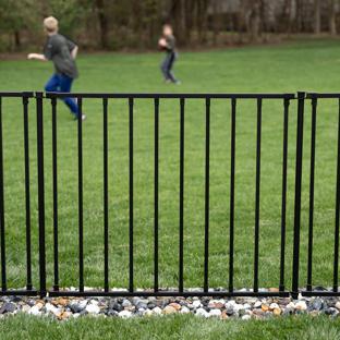 Zurich Poly-Steel Fence Kit (2 Pack)